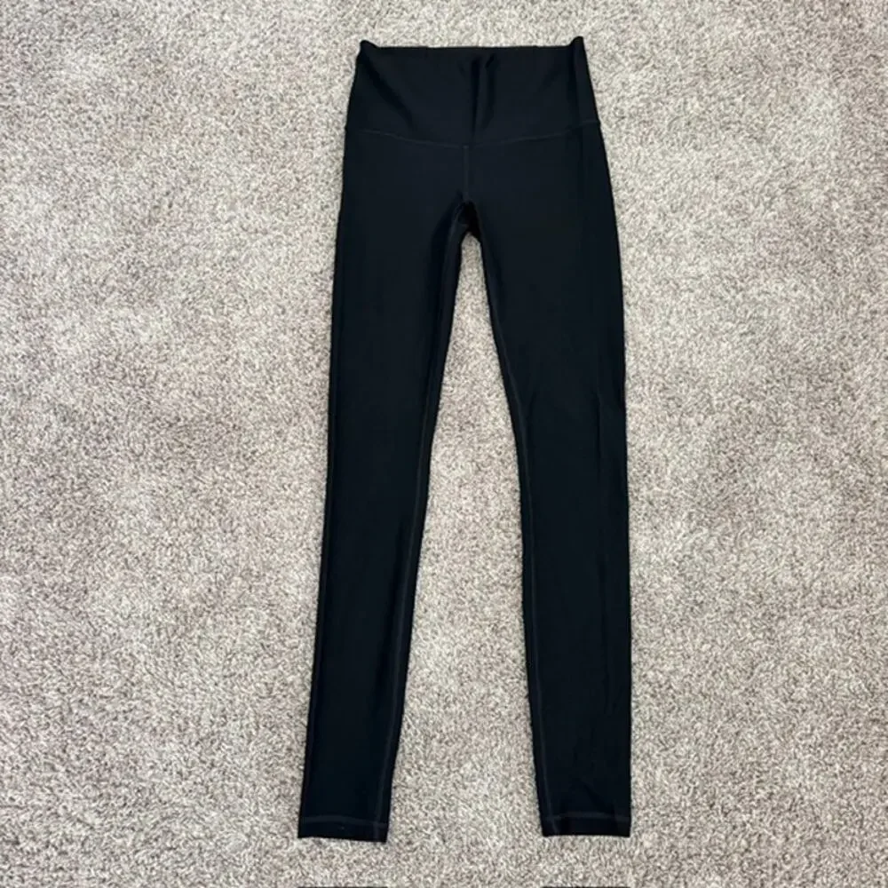Lululemon Leggings Women's 6 Black Ankle Length Back Pocket Athletic Yoga